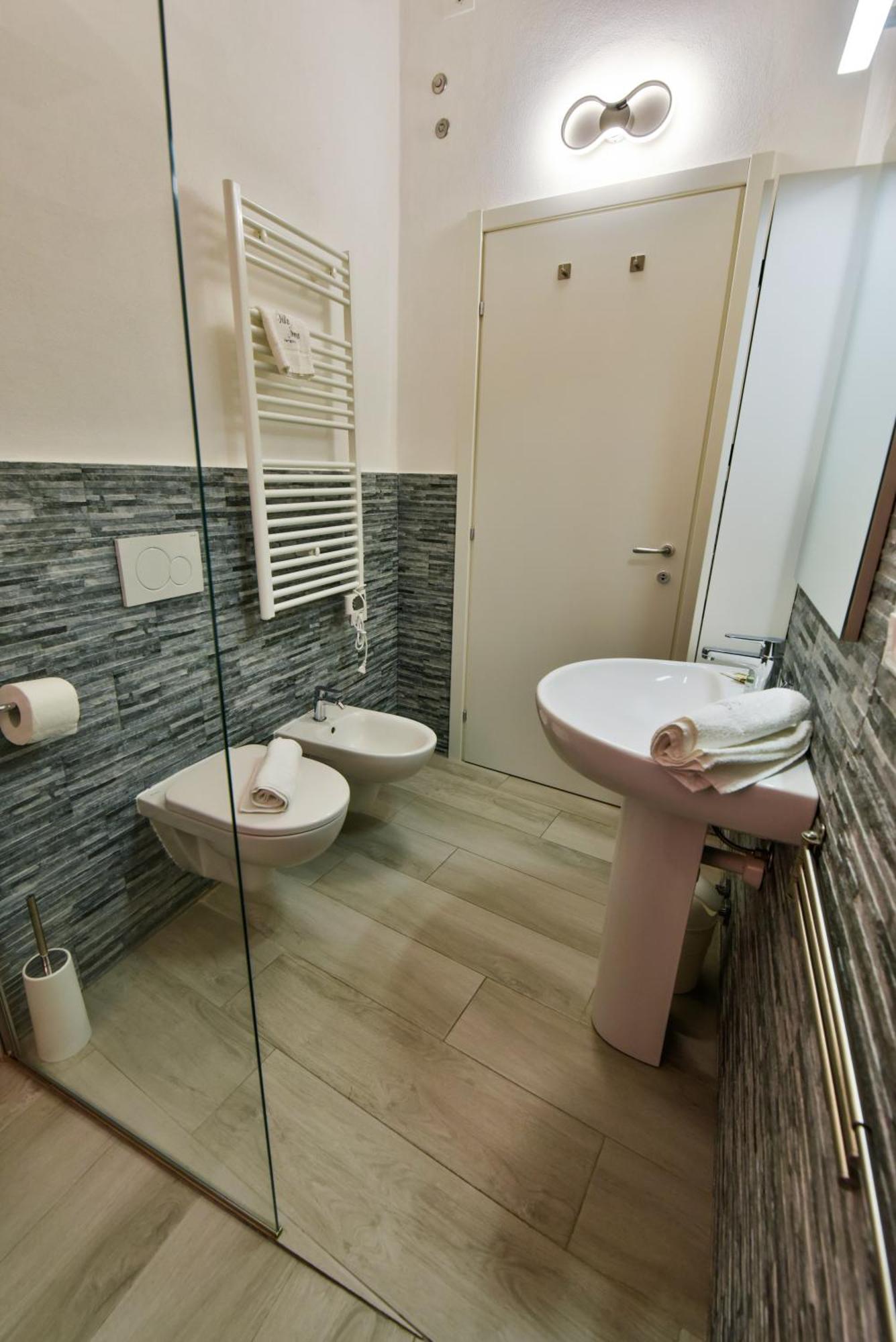 Camera Matrimoniale con Bagno Privato